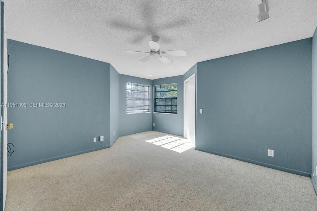 Real estate property located at 8209 Waterford Ave, Broward, Waterford, Tamarac, FL