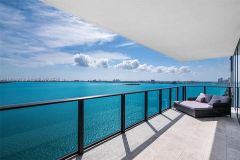 Real estate property located at 3131 7th Ave #1701, Miami-dade, One Paraiso Condo, Miami, FL
