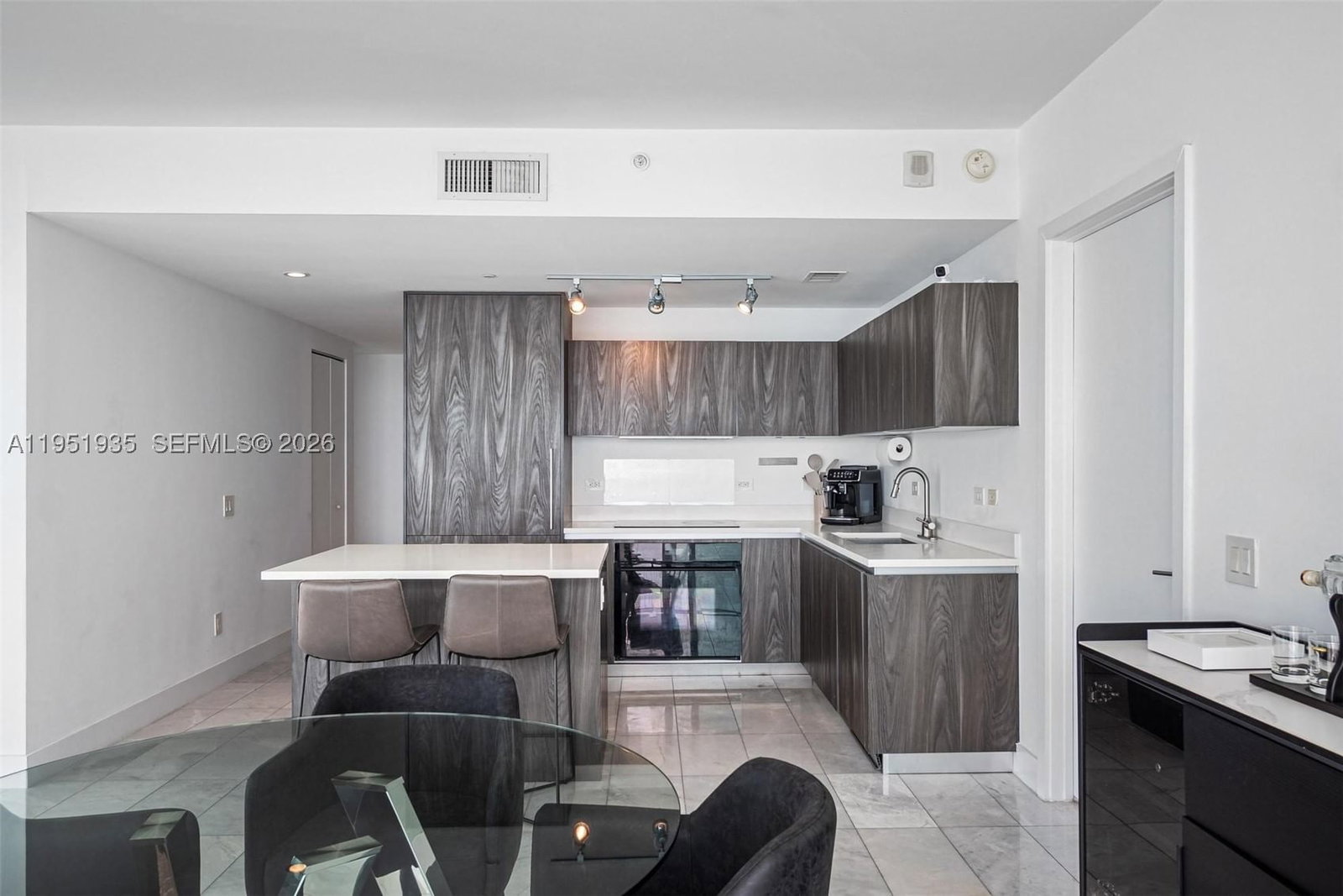 Real estate property located at 3131 7th Ave #1701, Miami-dade, One Paraiso Condo, Miami, FL