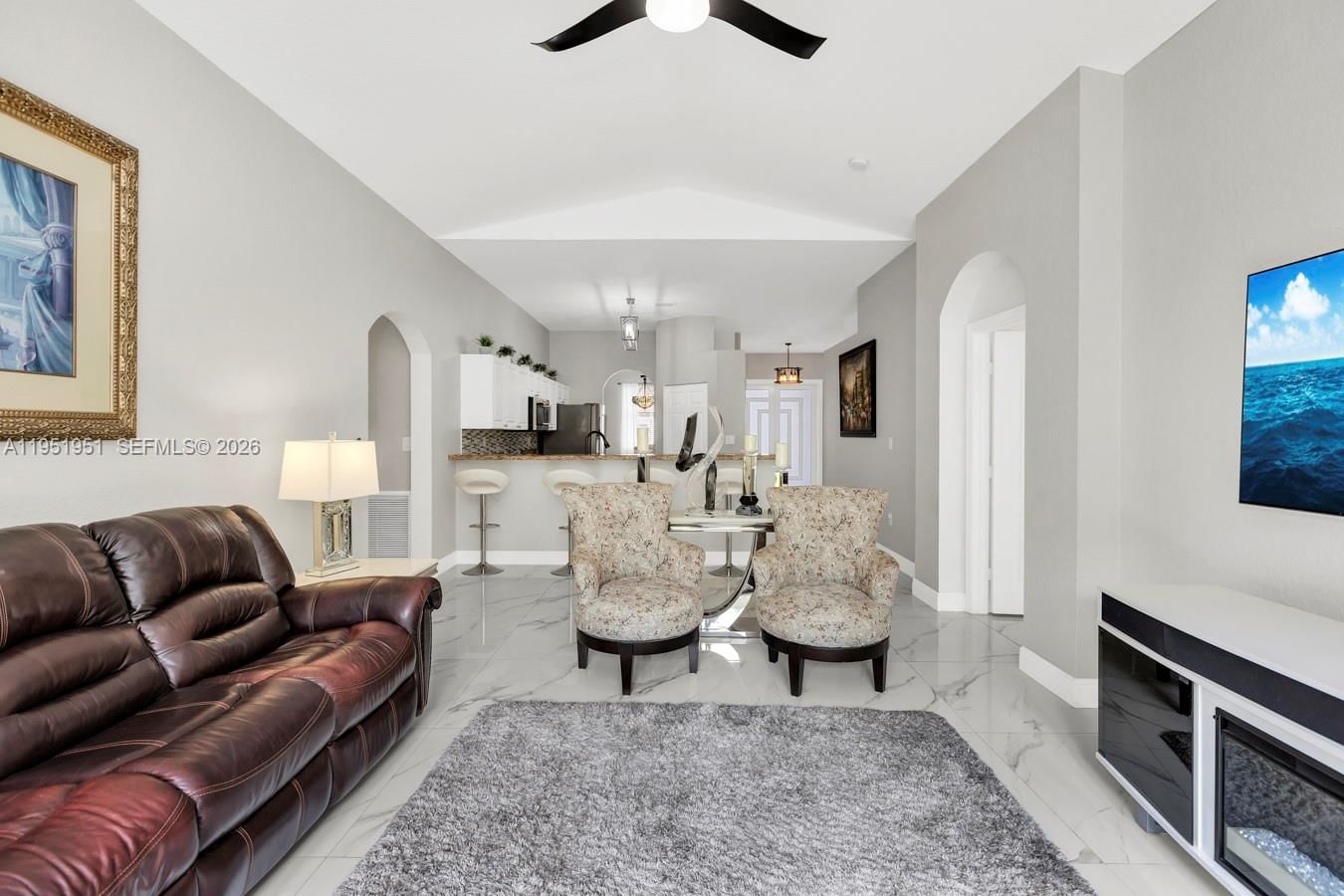 Real estate property located at 8974 212th Ln, Miami-dade, Lakes By The Bay Sec 14, Cutler Bay, FL