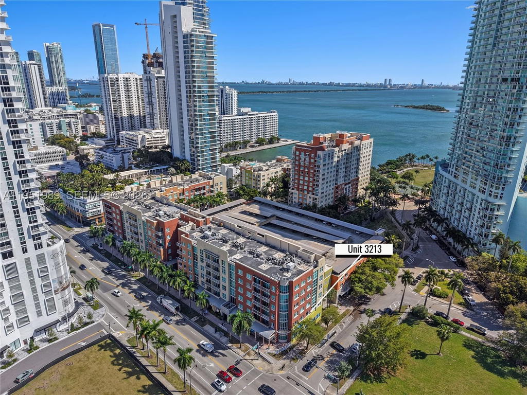 Real estate property located at 2001 Biscayne Blvd #3213, Miami-dade, Cite Condo, Miami, FL