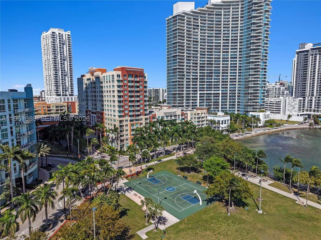 Real estate property located at 2001 Biscayne Blvd #3213, Miami-dade, Cite Condo, Miami, FL