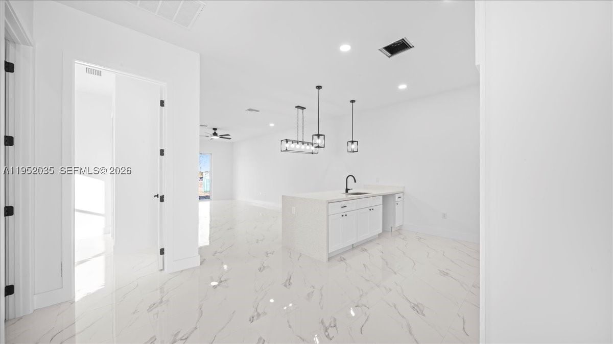 Real estate property located at 913/915 NE 15TH LN, Lee, Cape Coral, Cape Coral, FL