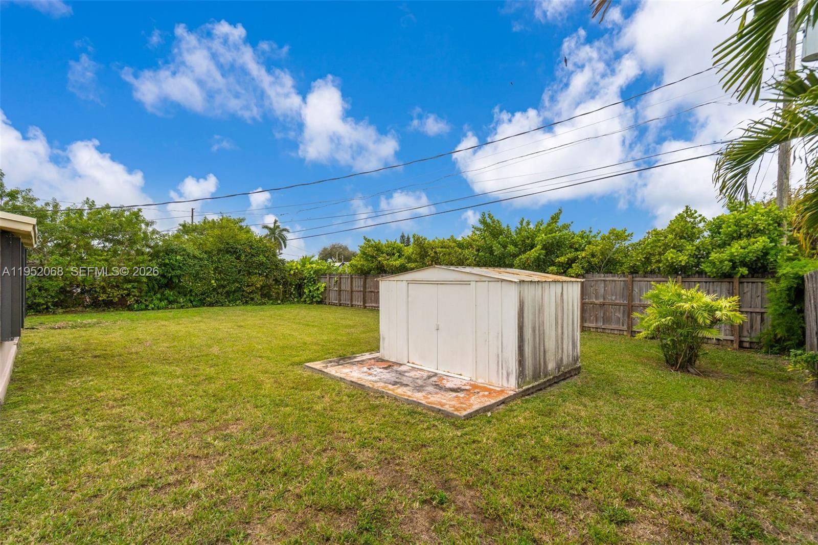 Real estate property located at 4332 98th Ave, Miami-dade, Fairlawn Ests 1st Addn, Miami, FL