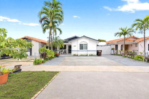 Real estate property located at 6919 29th Way, Miami-dade, El Prado Country Club 2nd, Hialeah, FL
