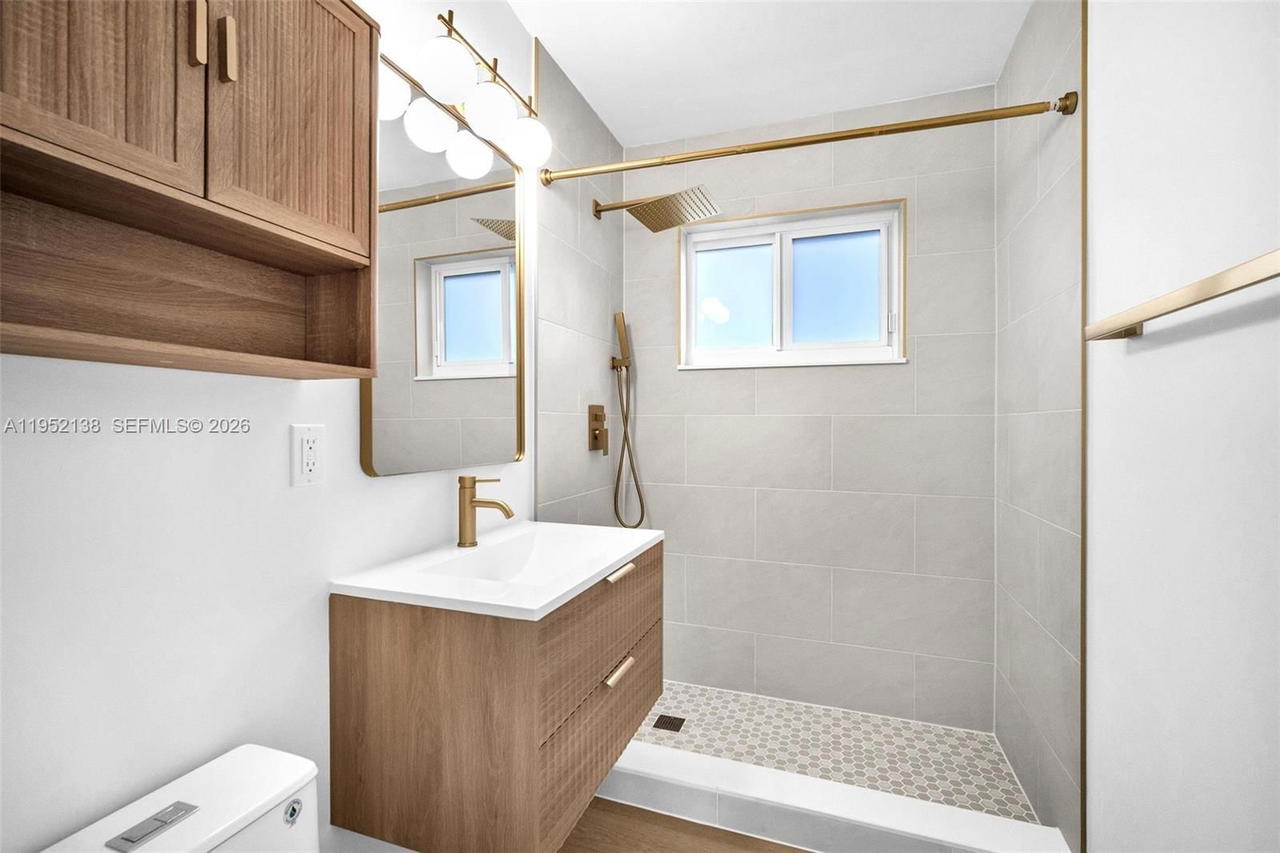 Real estate property located at 1401 70th Ter, Broward, Boulevard Heights Sec 4, Hollywood, FL