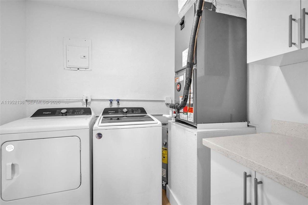 Real estate property located at 1401 70th Ter, Broward, Boulevard Heights Sec 4, Hollywood, FL