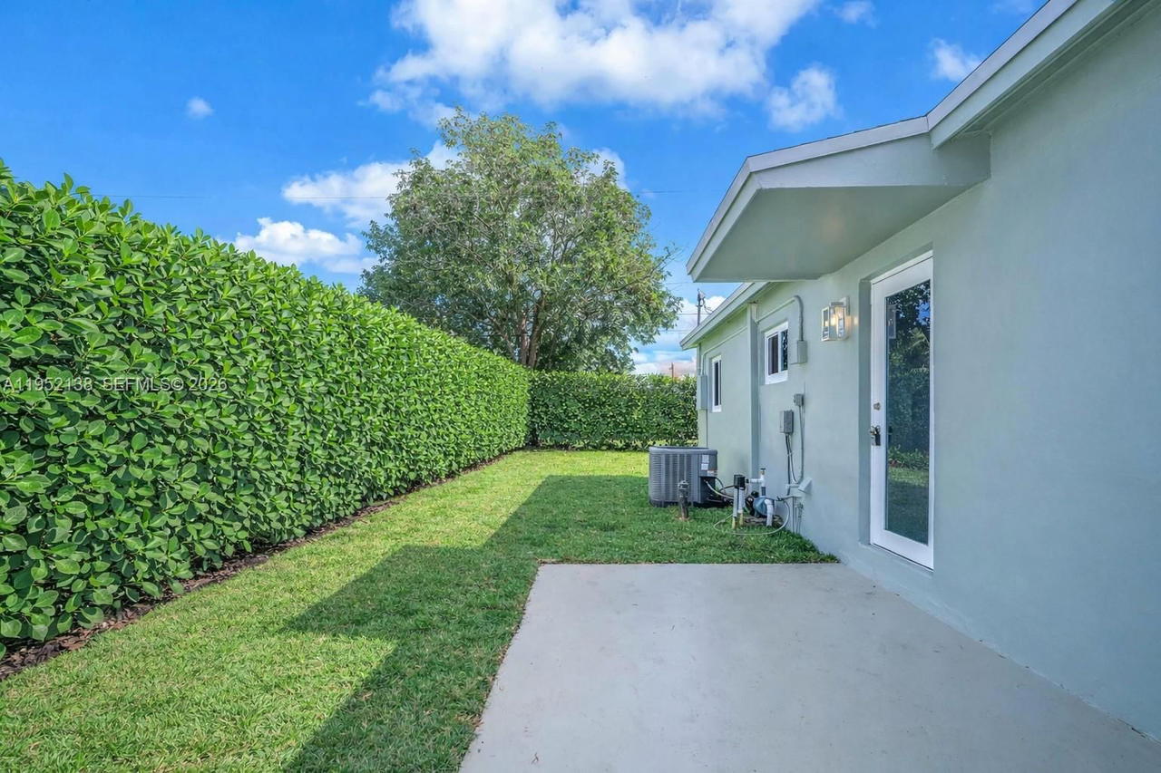 Real estate property located at 1401 70th Ter, Broward, Boulevard Heights Sec 4, Hollywood, FL