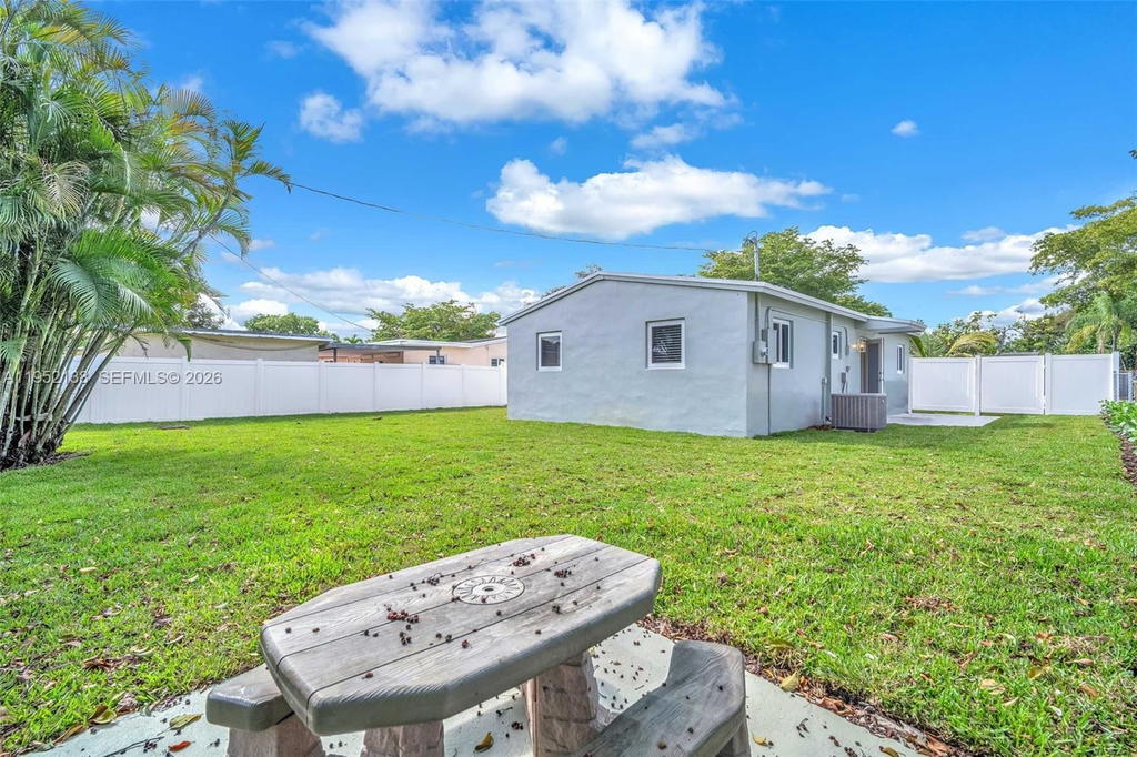 Real estate property located at 1401 70th Ter, Broward, Boulevard Heights Sec 4, Hollywood, FL