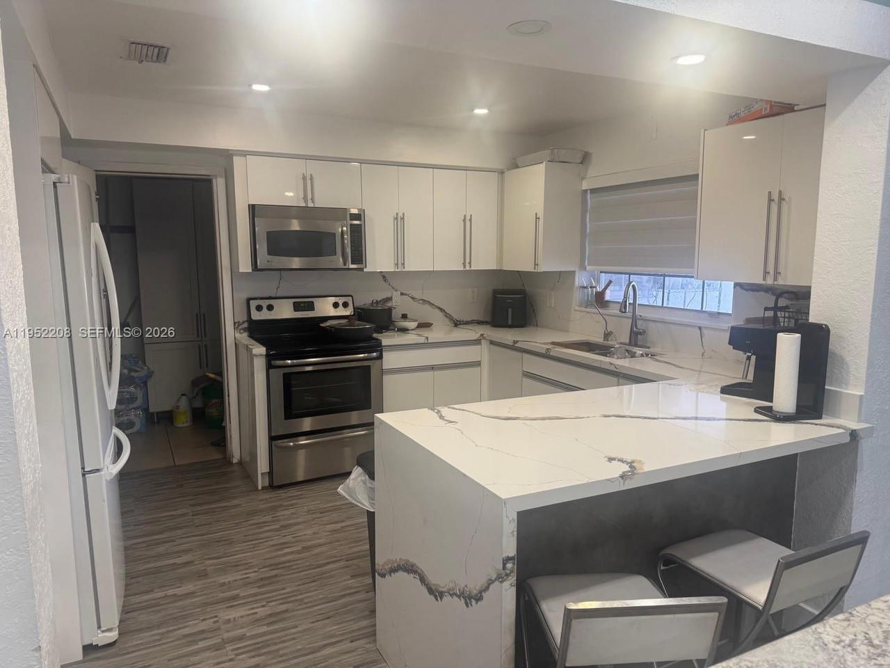 Real estate property located at 19700 6th Pl, Miami-dade, Sierra Mirada, Miami Gardens, FL