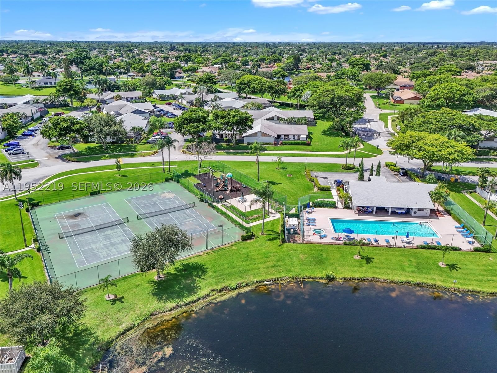 Real estate property located at 1050 Summit Trail Cir B, Palm Beach, Summit Pines Unit 3, West Palm Beach, FL
