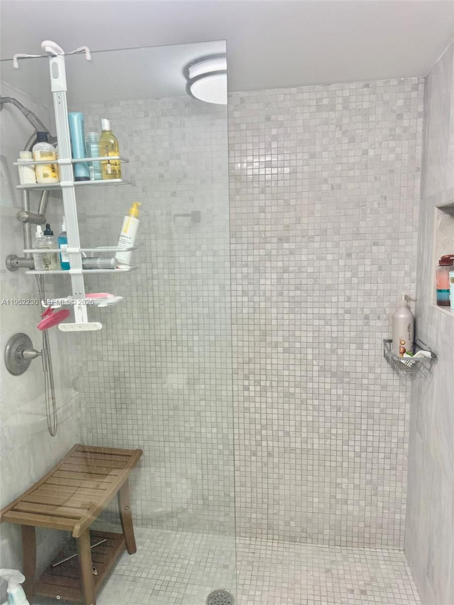 Real estate property located at 8810 123rd Ct M202, Miami-dade, Kenland Bend North Condo, Miami, FL