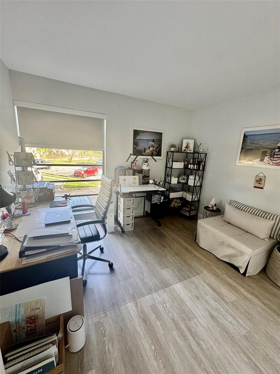 Real estate property located at 8810 123rd Ct M202, Miami-dade, Kenland Bend North Condo, Miami, FL