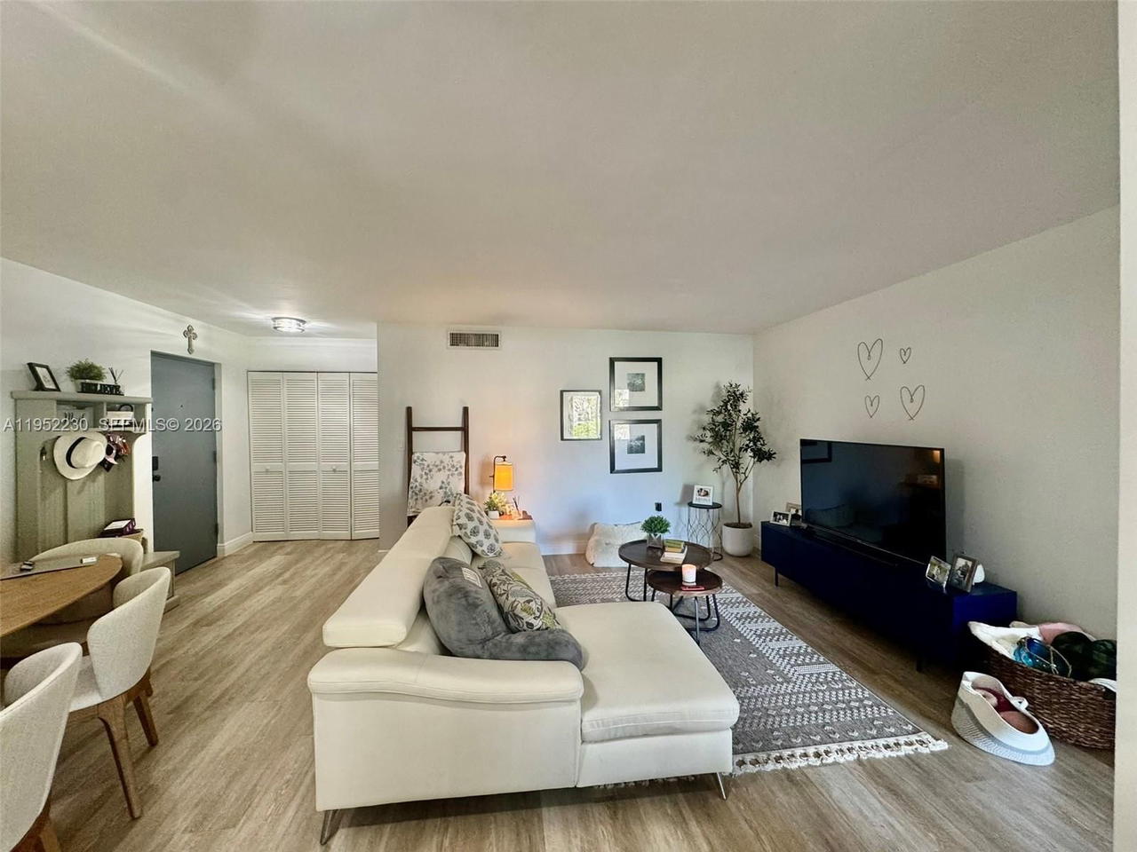 Real estate property located at 8810 123rd Ct M202, Miami-dade, Kenland Bend North Condo, Miami, FL