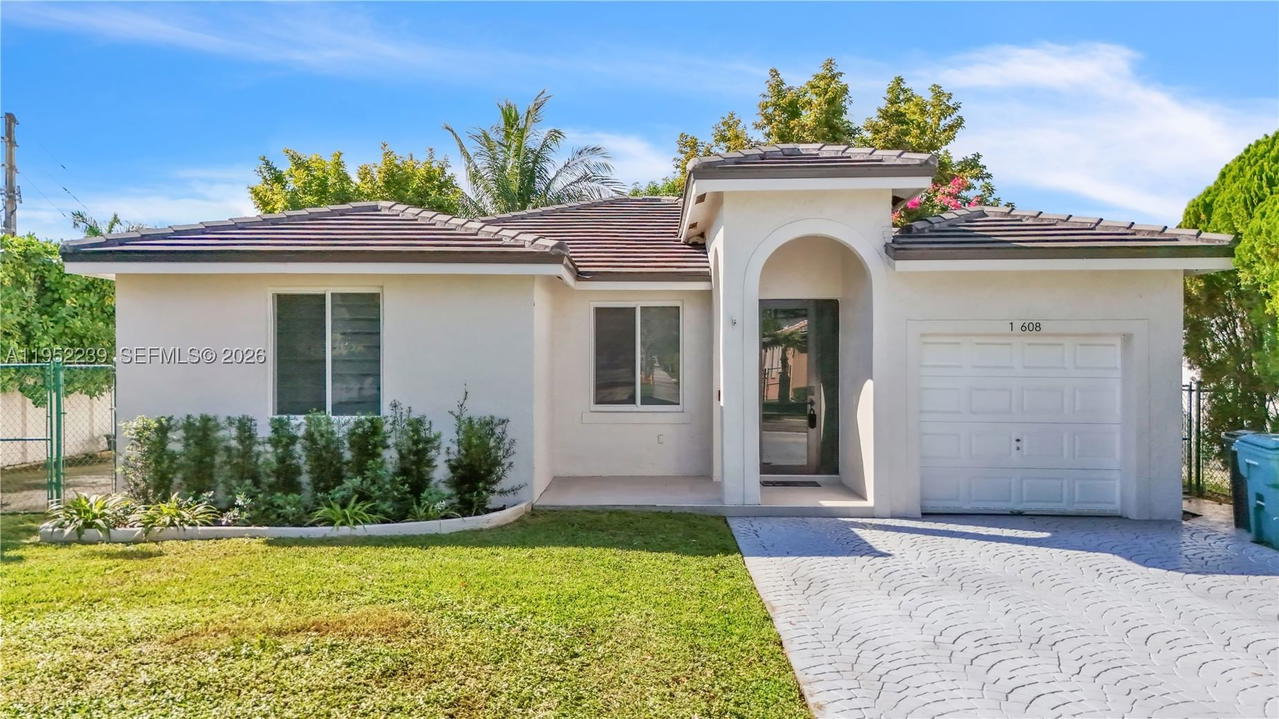 Real estate property located at 12608 121st Ave, Miami-dade, Signature Gardens Sub, Miami, FL