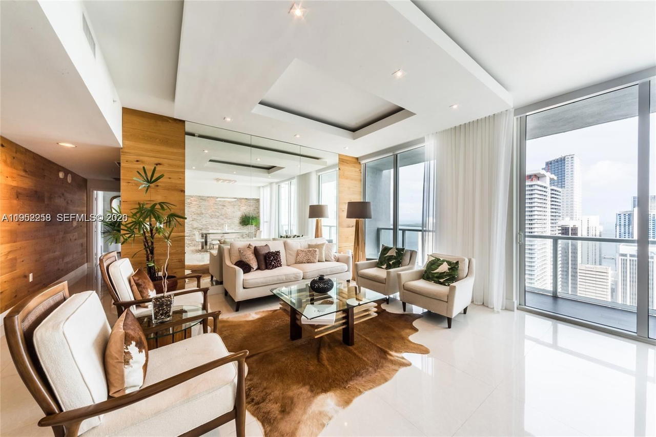 Real estate property located at 244 Biscayne Blvd #4407, Miami-dade, Vizcayne North Condo, Miami, FL