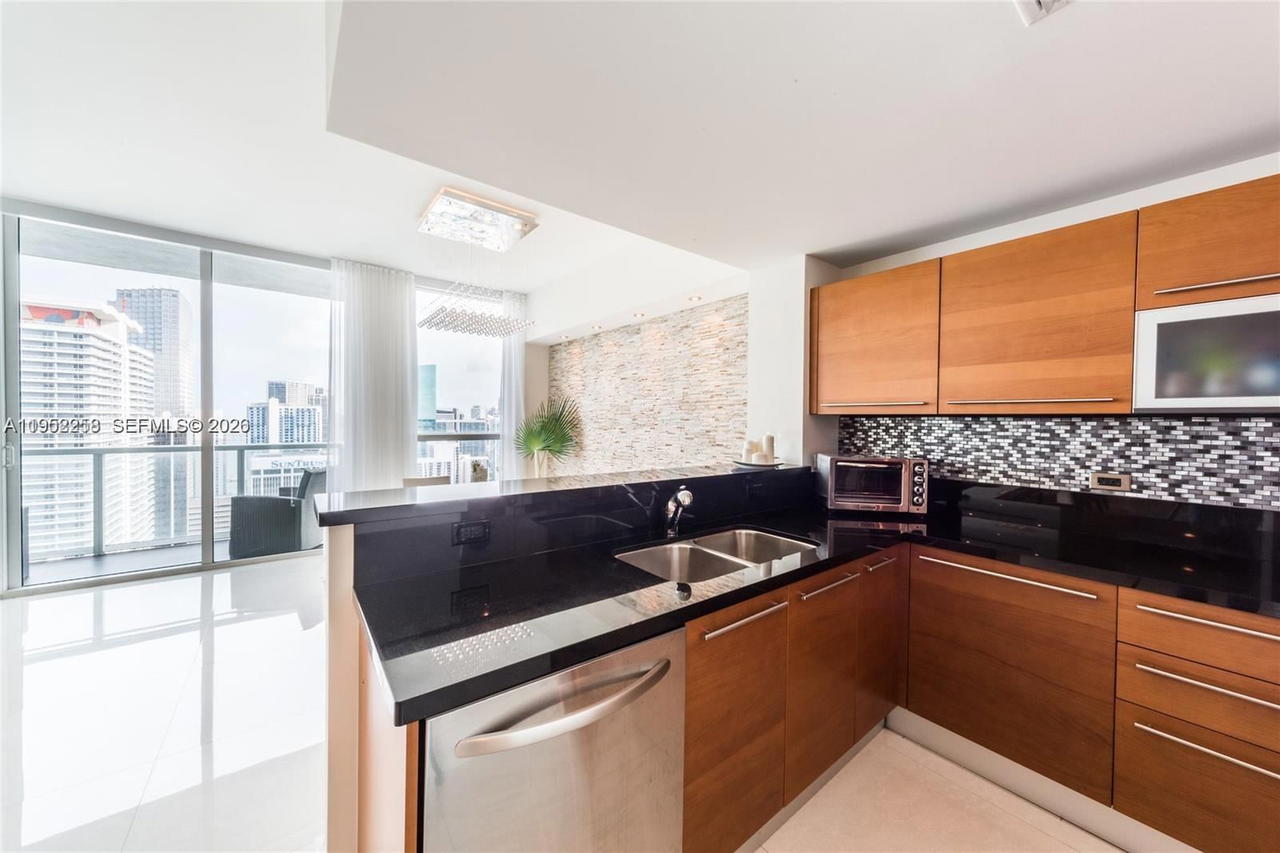 Real estate property located at 244 Biscayne Blvd #4407, Miami-dade, Vizcayne North Condo, Miami, FL