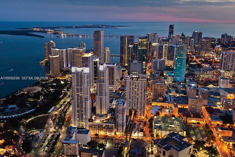 Real estate property located at 244 Biscayne Blvd #4407, Miami-dade, Vizcayne North Condo, Miami, FL