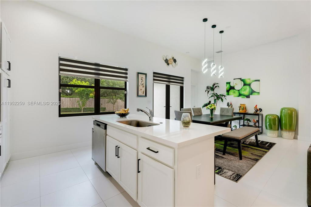 Real estate property located at 19410 124th Ct, Miami-dade, San Antonio Estates, Miami, FL