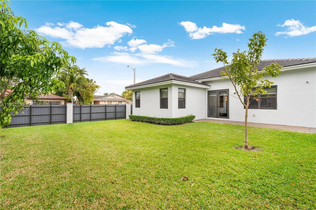 Real estate property located at 19410 124th Ct, Miami-dade, San Antonio Estates, Miami, FL