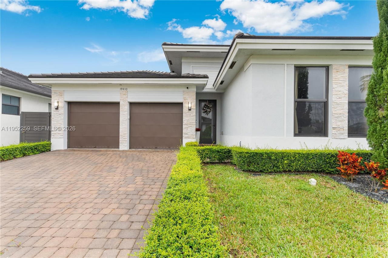 Real estate property located at 19410 124th Ct, Miami-dade, San Antonio Estates, Miami, FL