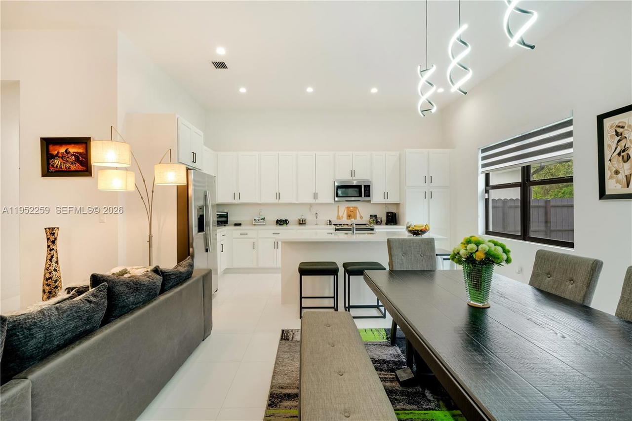 Real estate property located at 19410 124th Ct, Miami-dade, San Antonio Estates, Miami, FL