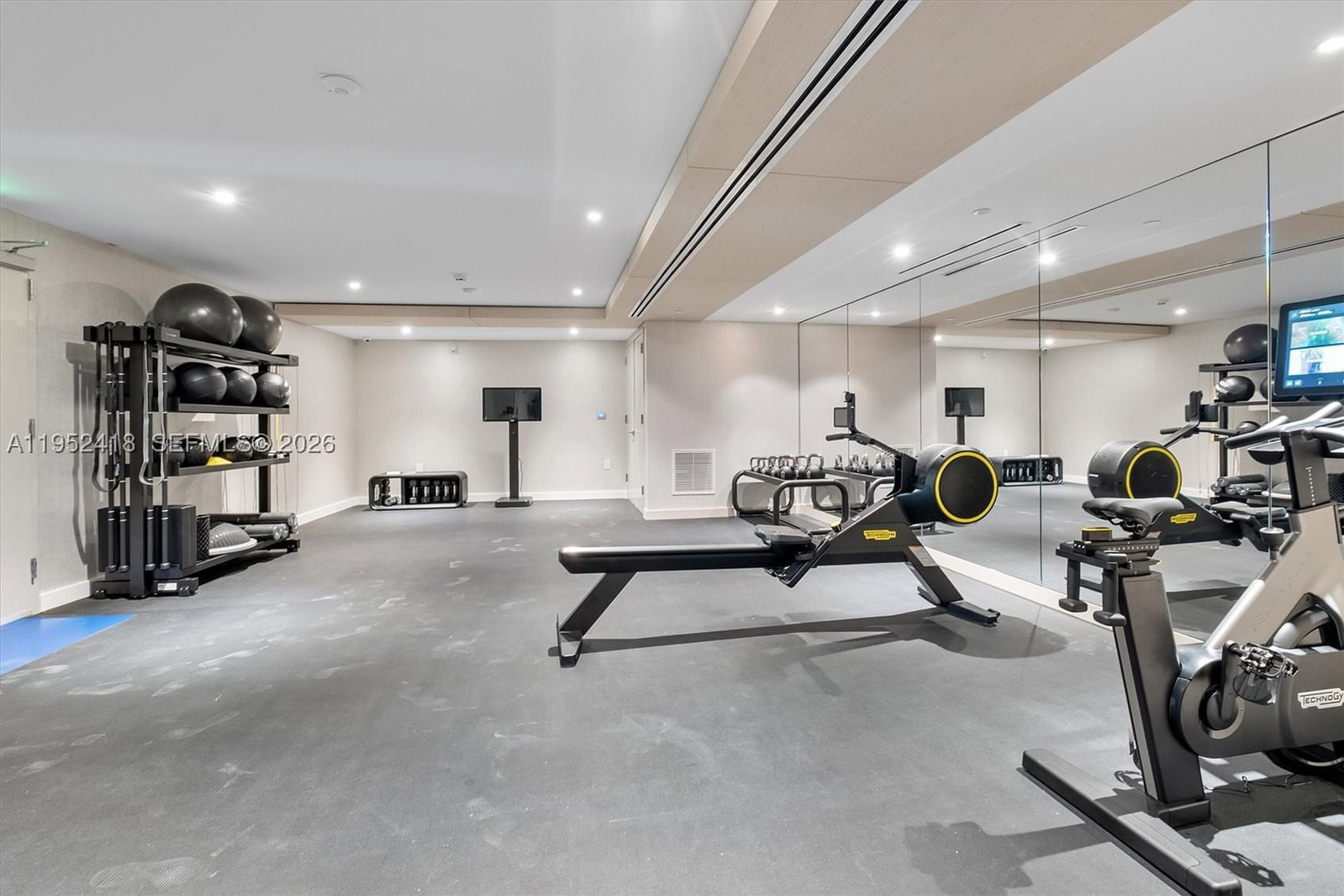 Real estate property located at 9221 Bay Harbor #509, Miami-dade, Bay Harbor Islands, Bay Harbor Islands, FL
