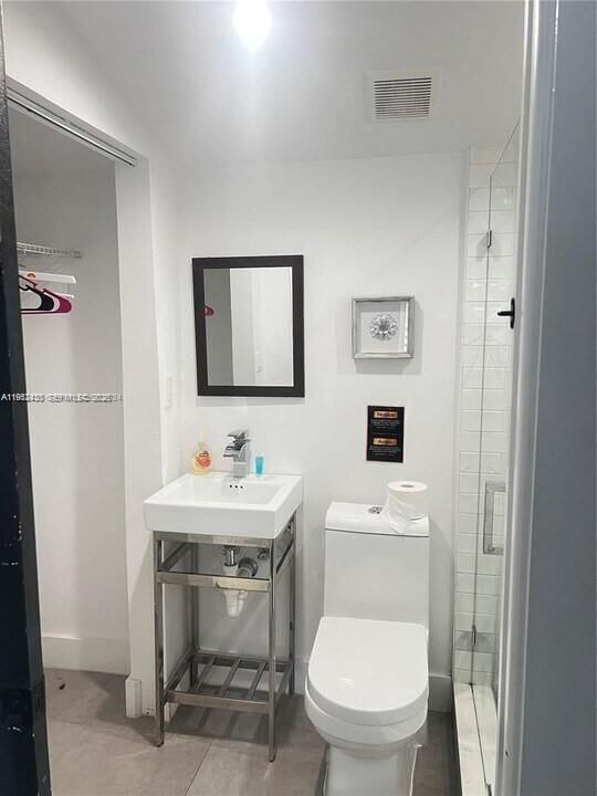 Real estate property located at 15 52nd St, Miami-dade, Railway Shops Addn 2nd Am, Miami, FL