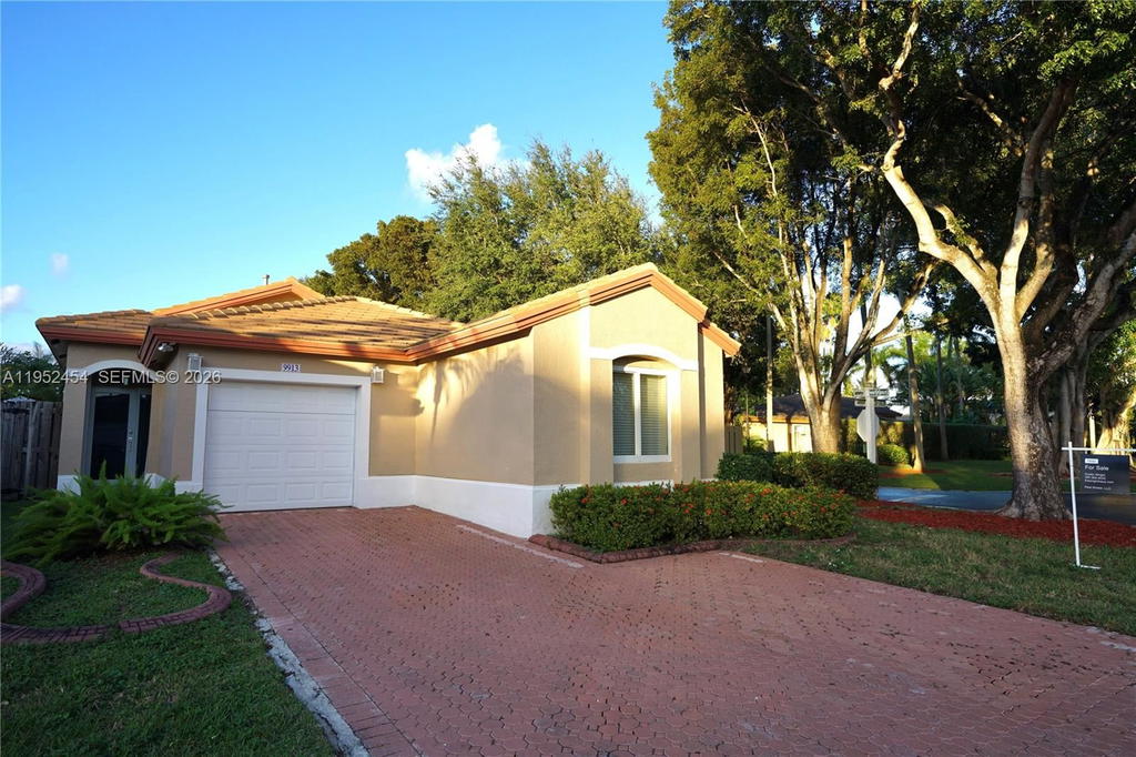 Real estate property located at 9913 31st St, Miami-dade, Costa Verde Sec 1, Doral, FL