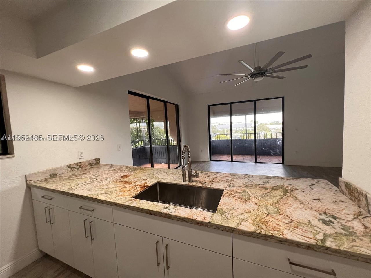 Real estate property located at 16220 2nd Ave #511, Miami-dade, Parkway Grove Condo Par, Miami, FL