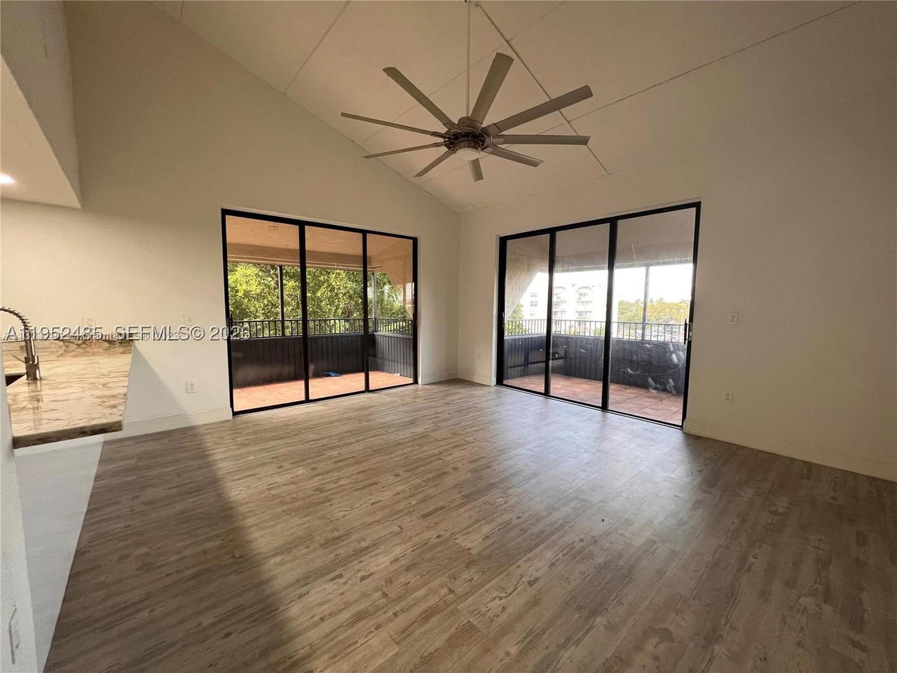 Real estate property located at 16220 2nd Ave #511, Miami-dade, Parkway Grove Condo Par, Miami, FL