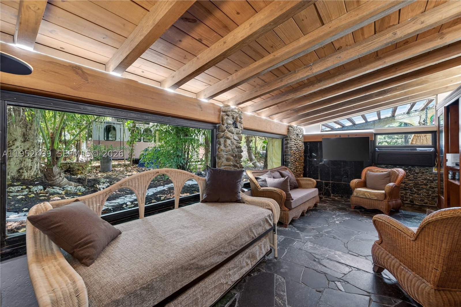 Real estate property located at 732 43rd Ct, Broward, Prospect Gardens, Oakland Park, FL