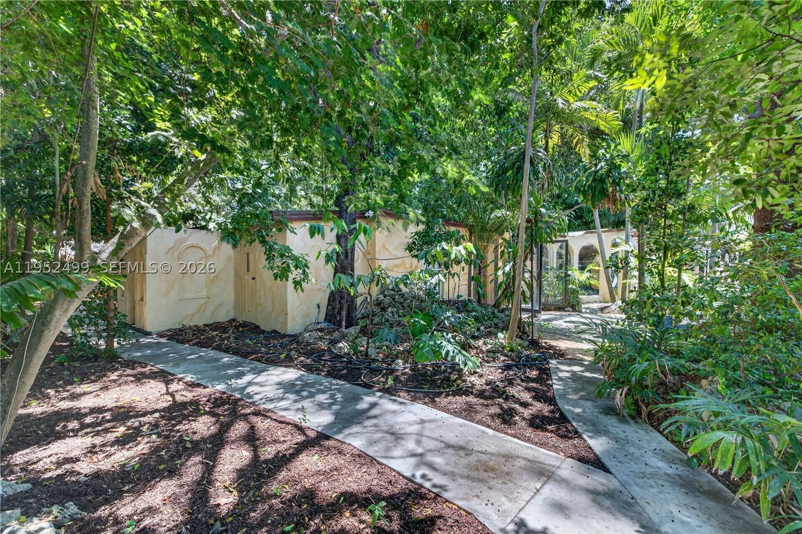 Real estate property located at 732 43rd Ct, Broward, Prospect Gardens, Oakland Park, FL