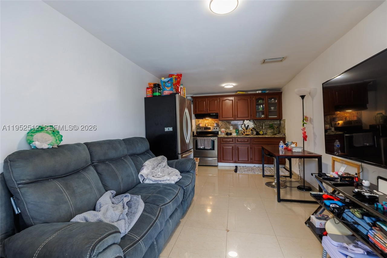 Real estate property located at 14601 10th Ave, Miami-dade, Biscayne Gardens Sec F Pt, Miami, FL