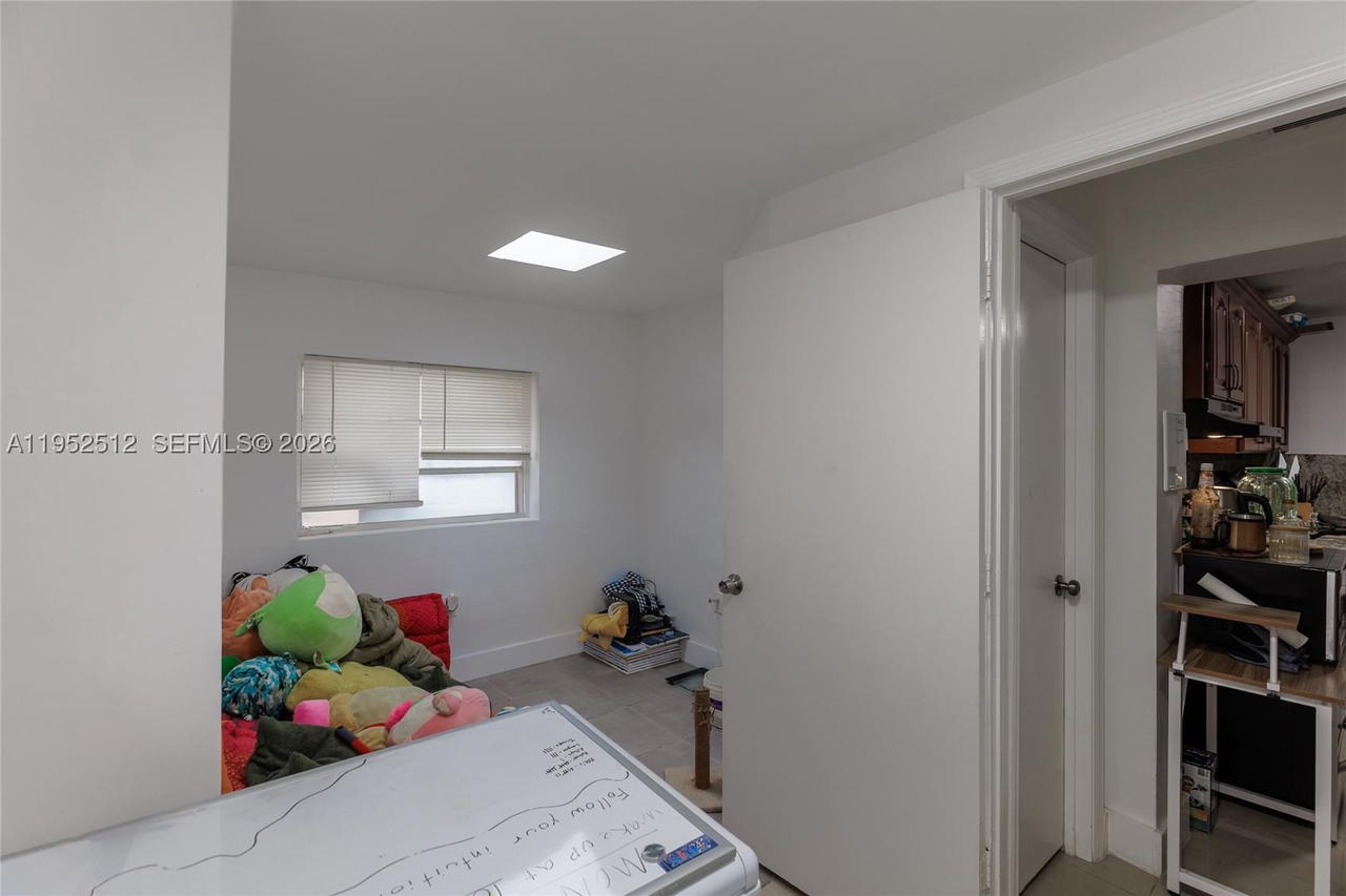 Real estate property located at 14601 10th Ave, Miami-dade, Biscayne Gardens Sec F Pt, Miami, FL