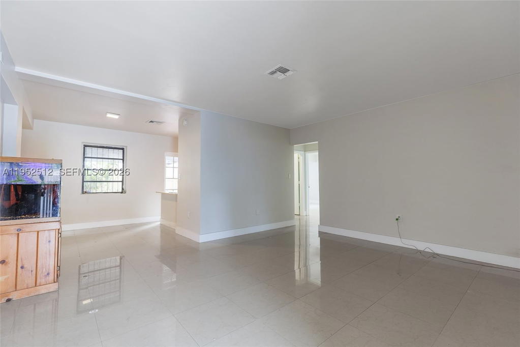 Real estate property located at 14601 10th Ave, Miami-dade, Biscayne Gardens Sec F Pt, Miami, FL