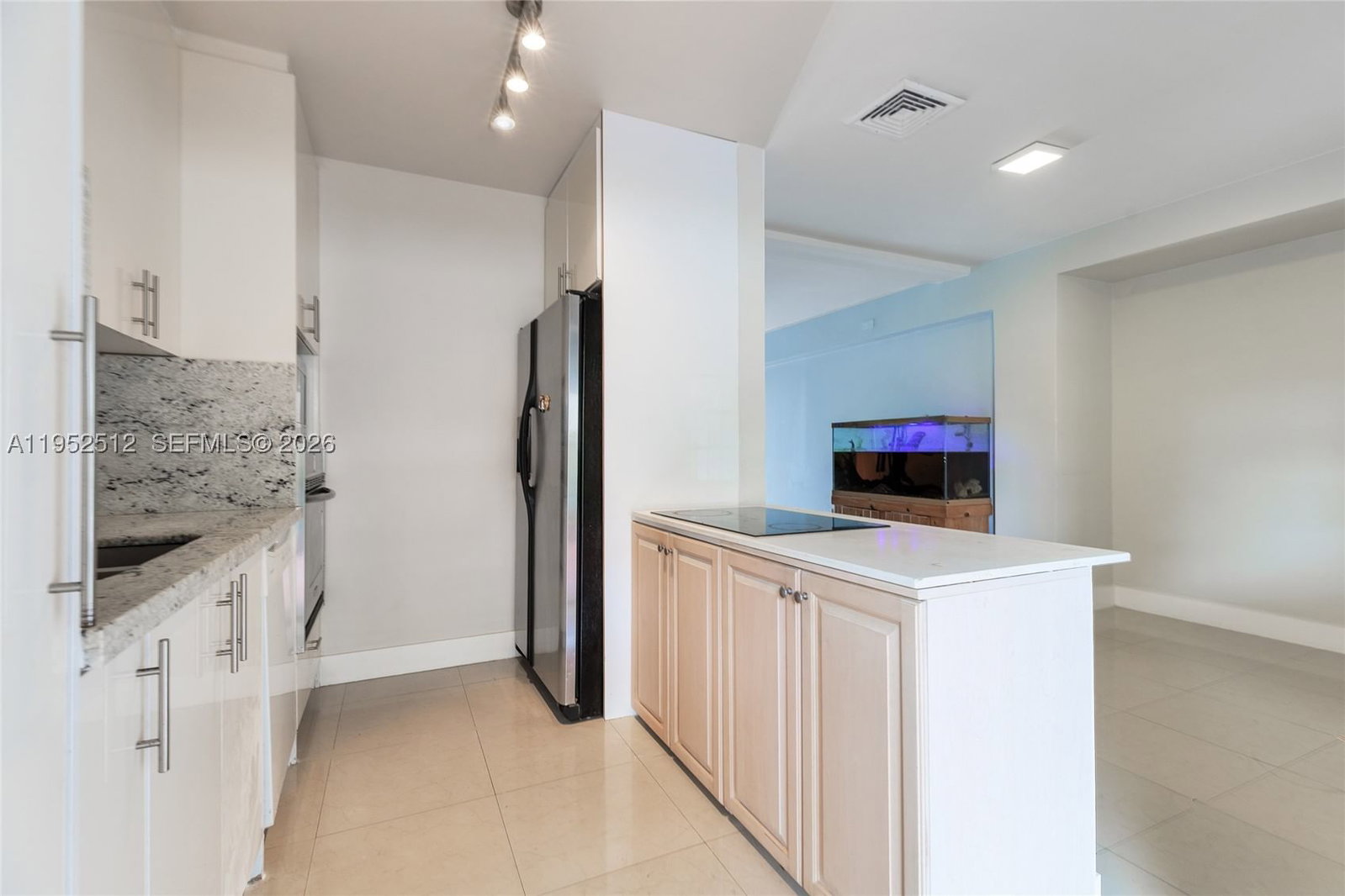 Real estate property located at 14601 10th Ave, Miami-dade, Biscayne Gardens Sec F Pt, Miami, FL