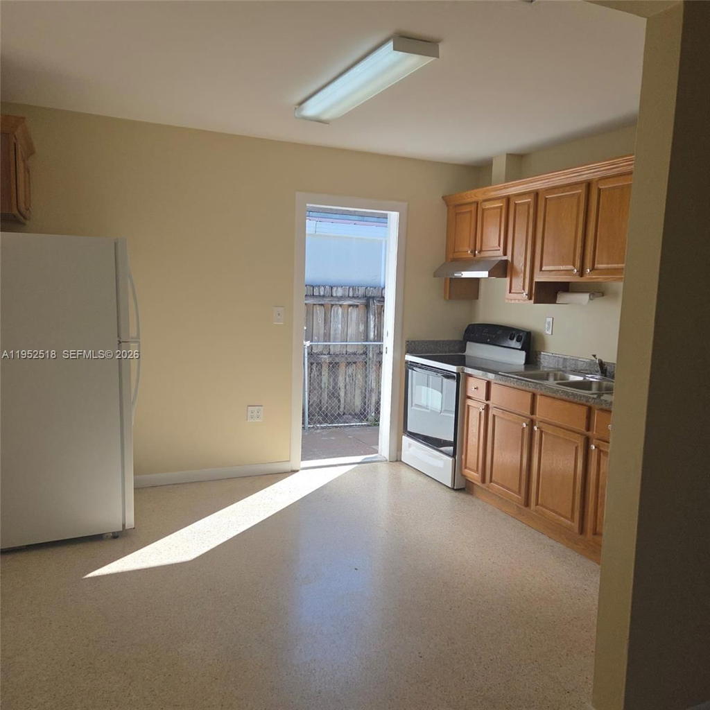 Real estate property located at 7401 21st St, Miami-dade, Coral Terr Sec No 2, Miami, FL