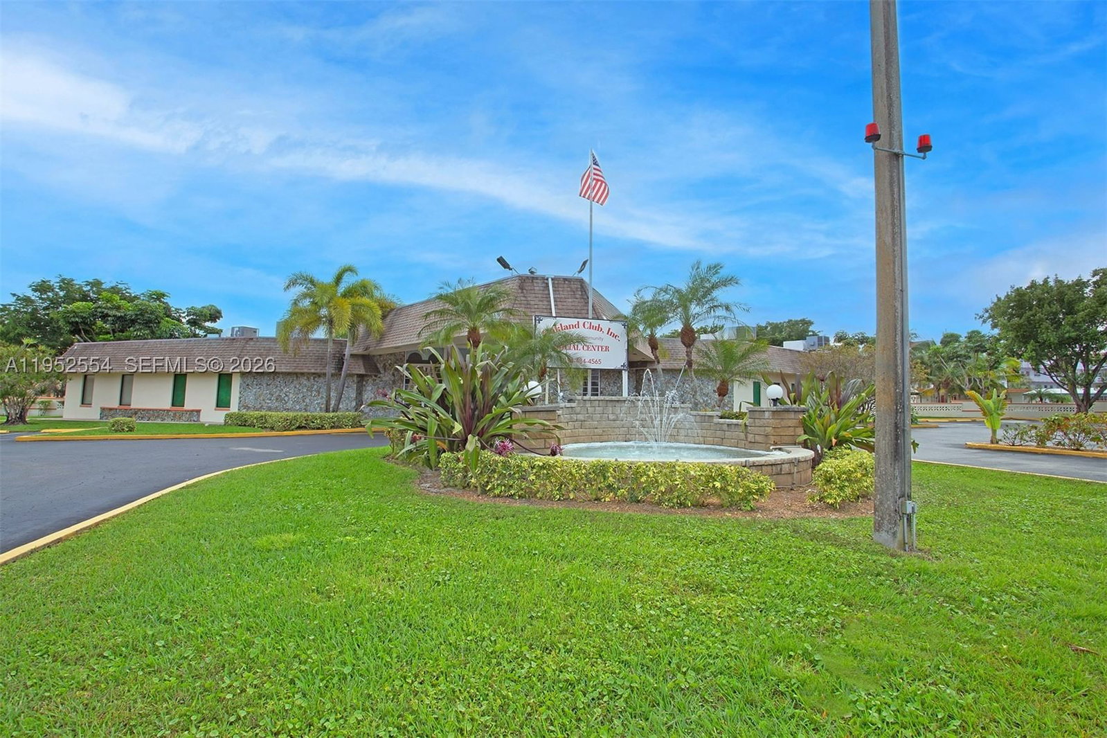Real estate property located at 4151 41st St #301, Broward, Pearl Condo, Lauderdale Lakes, FL