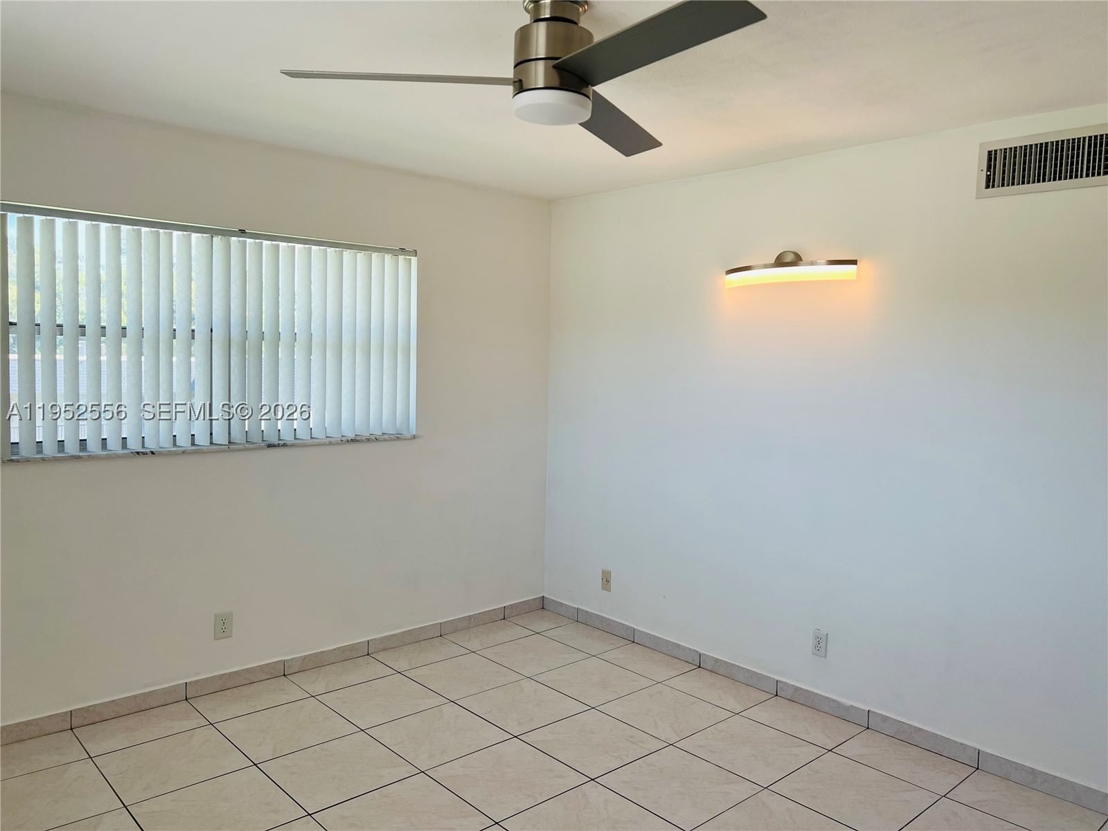 Real estate property located at 8000 Fairview Dr #310, Broward, Versailles Gardens Condo, Tamarac, FL