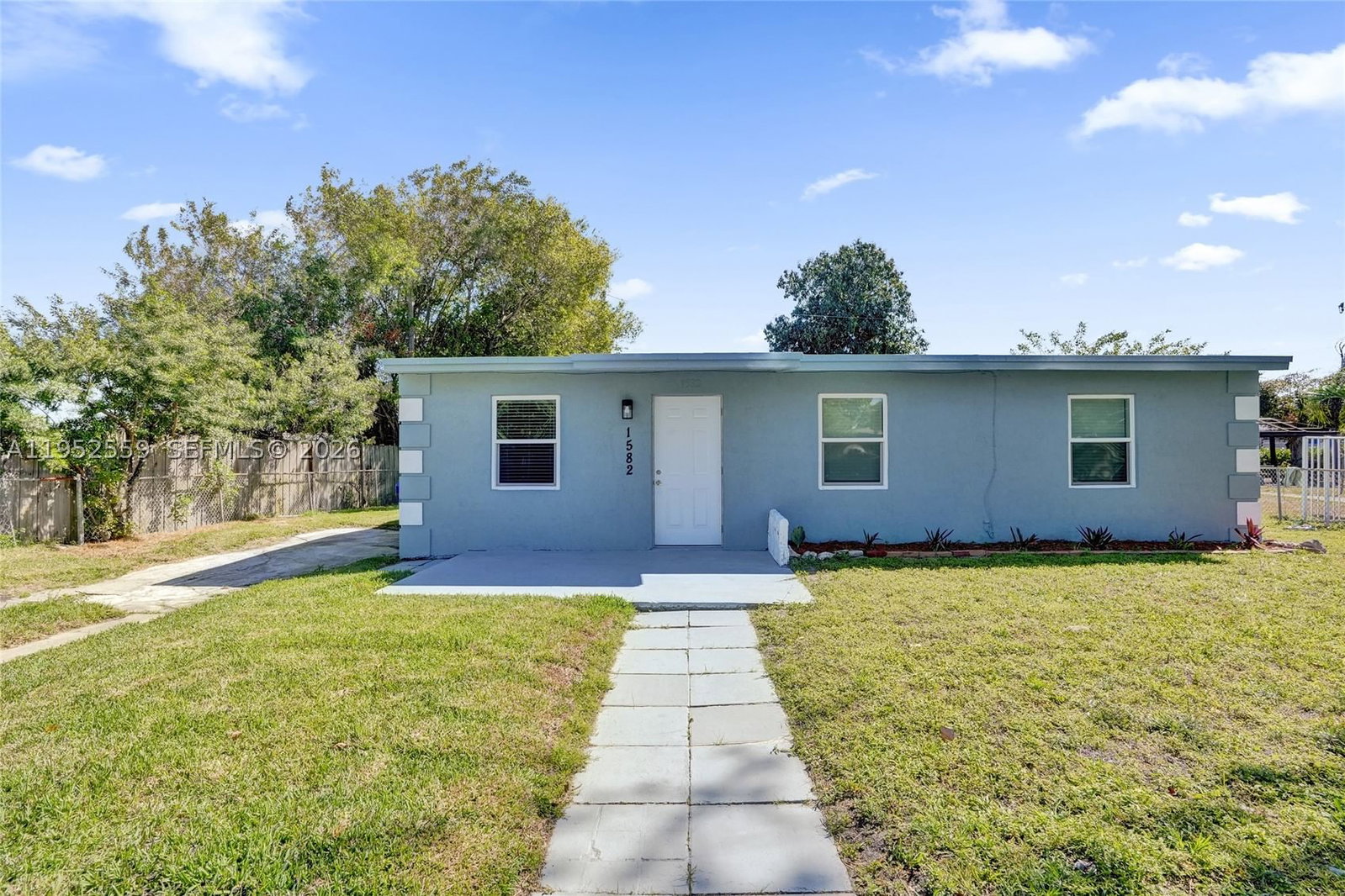 Real estate property located at 1582 5th Ave, Broward, Sanders Park, Pompano Beach, FL