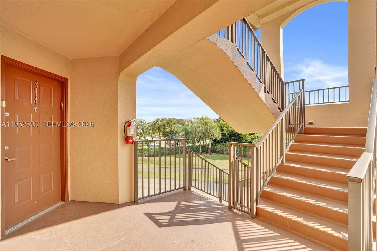 Real estate property located at 12955 16th Ct #314M, Broward, Ivanhoe East At Century V, Pembroke Pines, FL