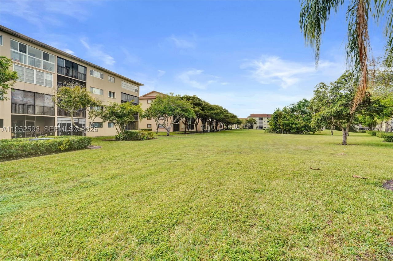 Real estate property located at 12955 16th Ct #314M, Broward, Ivanhoe East At Century V, Pembroke Pines, FL