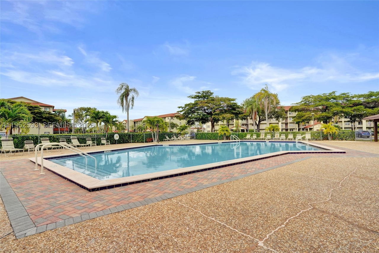 Real estate property located at 12955 16th Ct #314M, Broward, Ivanhoe East At Century V, Pembroke Pines, FL
