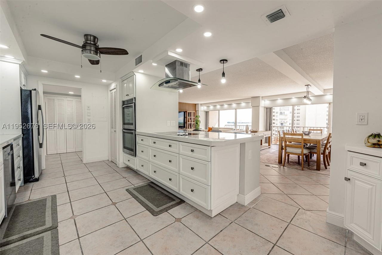 Real estate property located at 1800 114th St #909, Miami-dade, Cricket Club, Miami, FL