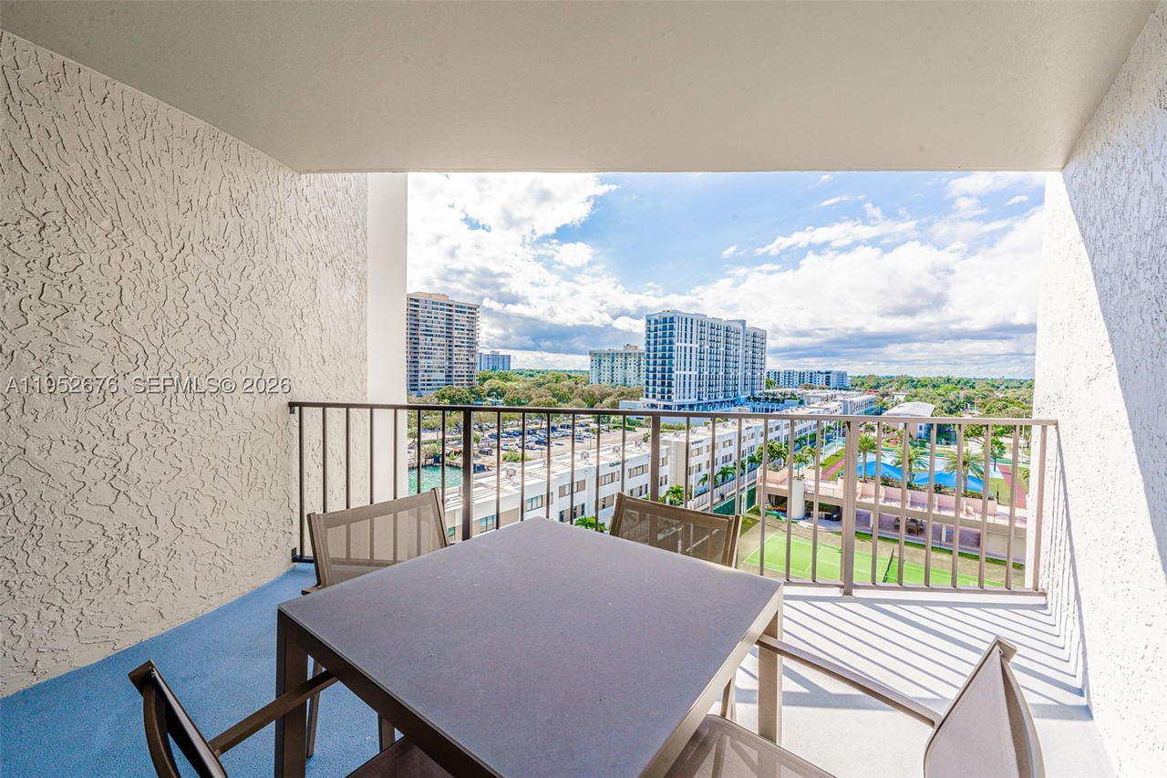 Real estate property located at 1800 114th St #909, Miami-dade, Cricket Club, Miami, FL