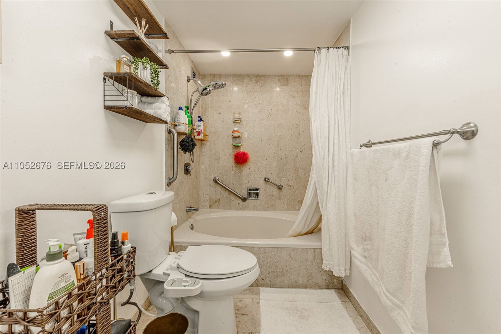 Real estate property located at 1800 114th St #909, Miami-dade, Cricket Club, Miami, FL
