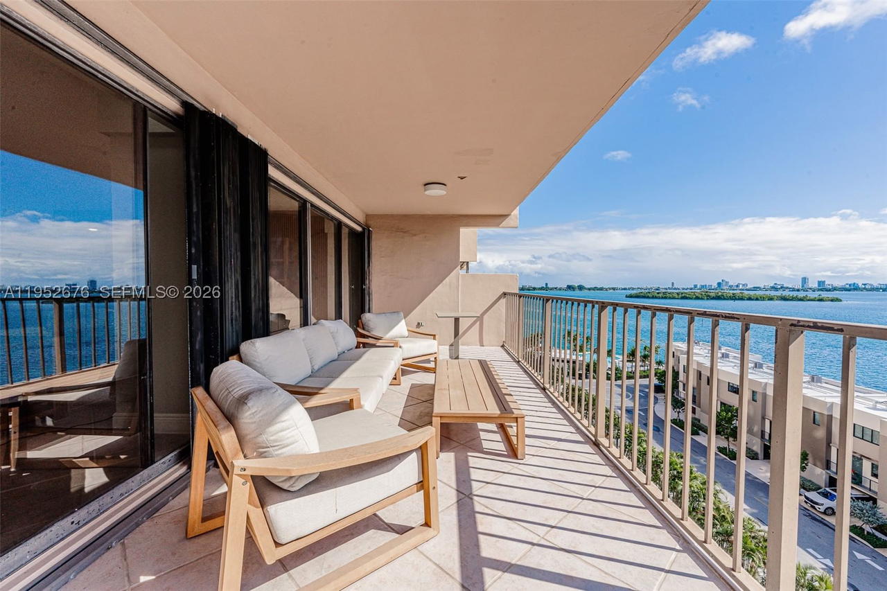 Real estate property located at 1800 114th St #909, Miami-dade, Cricket Club, Miami, FL