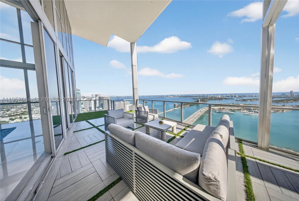 Real estate property located at 1100 Biscayne Blvd #5306, Miami-dade, Marquis Condo, Miami, FL