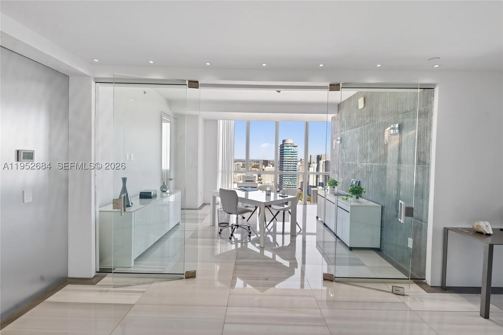 Real estate property located at 1100 Biscayne Blvd #5306, Miami-dade, Marquis Condo, Miami, FL